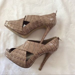 Steve Madden snakeskin heels